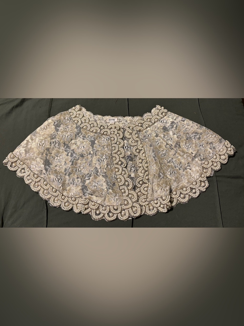 Moyna Pearl-Embellished Lace Collar in Ivory and Gold
